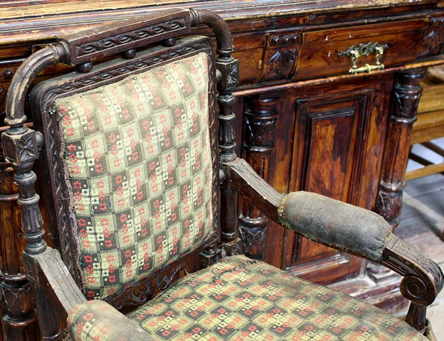 Реставрация старинного кресла