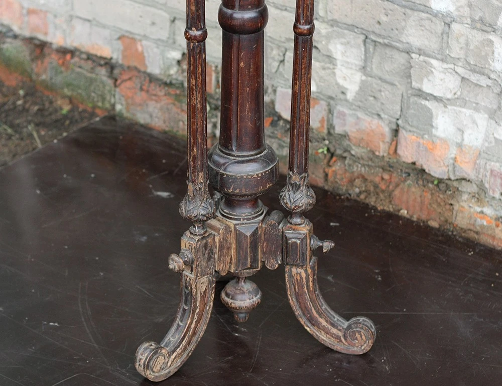 Реставрация ореховой подставки 19 века