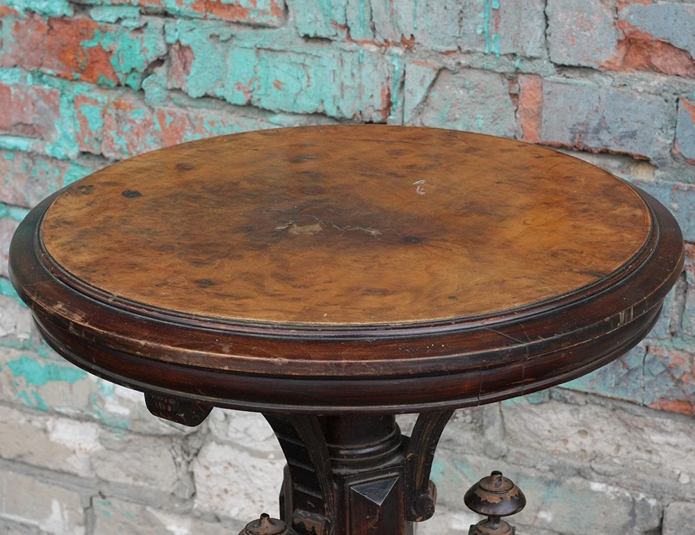 Реставрация ореховой подставки 19 века