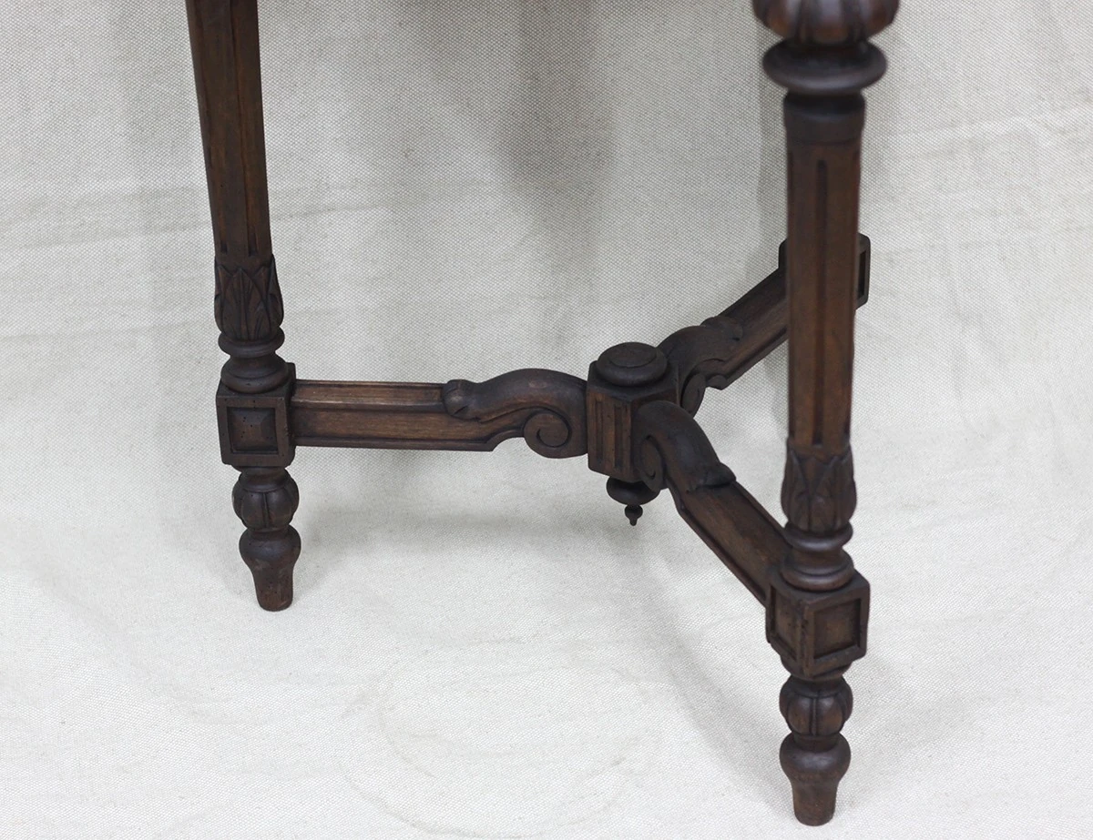 Реставрация старинного круглого столика