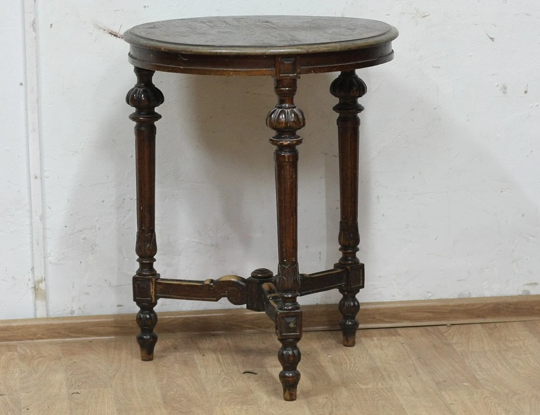 Реставрация старинного круглого столика