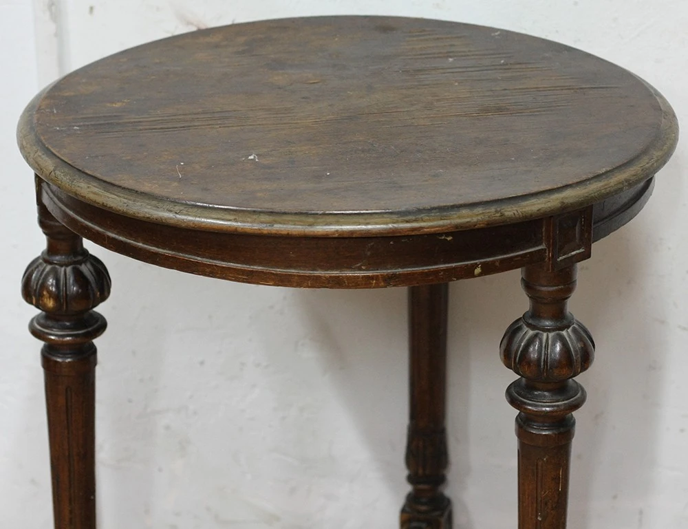 Реставрация старинного круглого столика