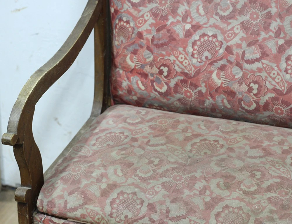 Реставрация старинной лавки