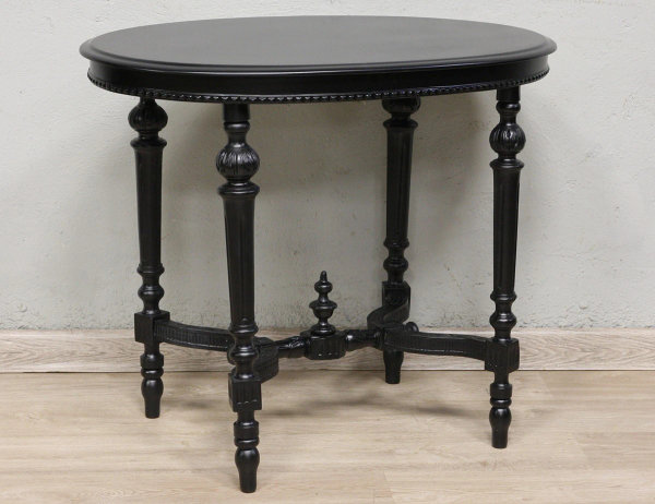 Реставрация гостиного стола 19 века