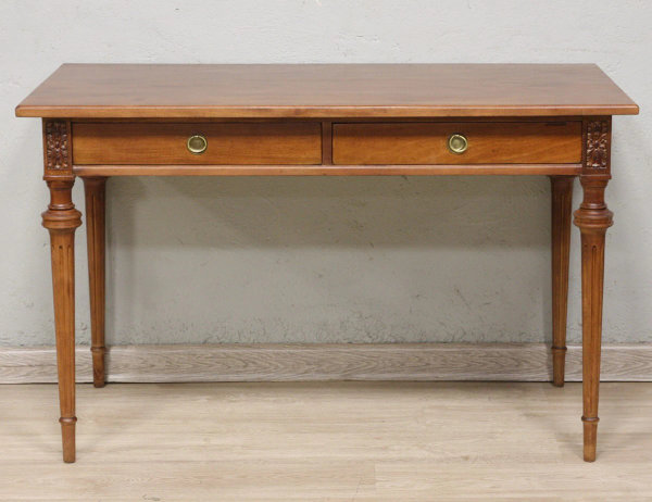 Реставрация антикварного письменного стола