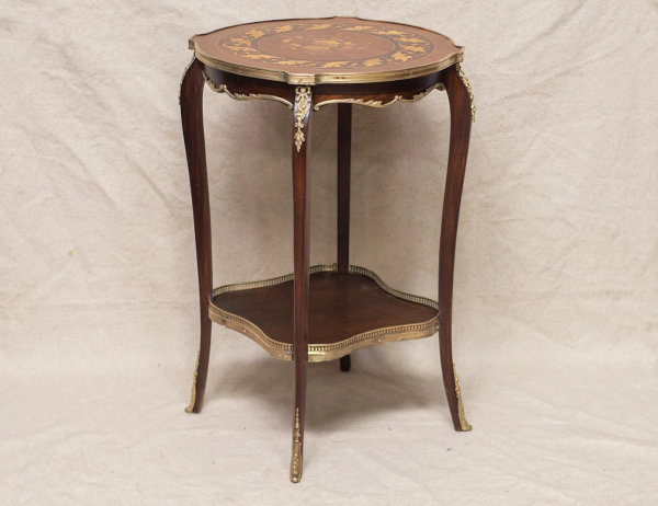 Реставрация антикварного столика с маркетри