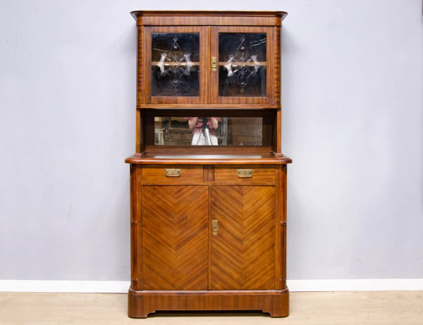 Реставрация старинного буфета