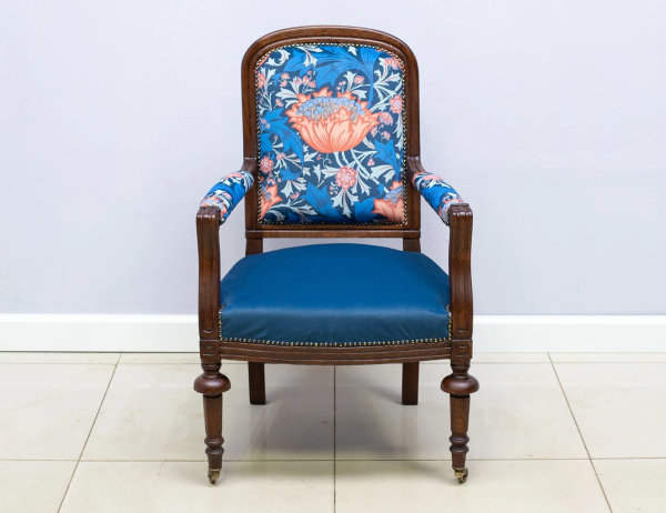 Реставрация дубового кресла 19 века