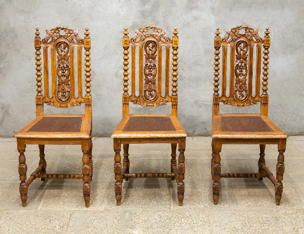 Реставрация гарнитура антикварных стульев 19 века