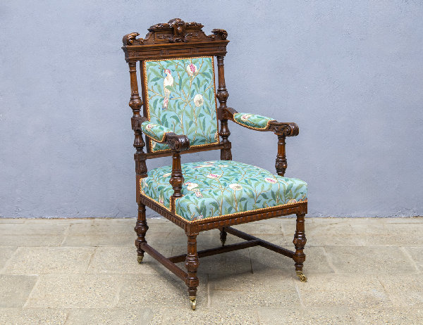 Реставрация антикварного дубового кресла 19 века