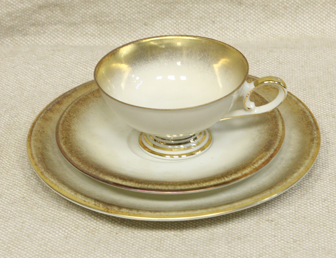 Тройка с золотым напылением