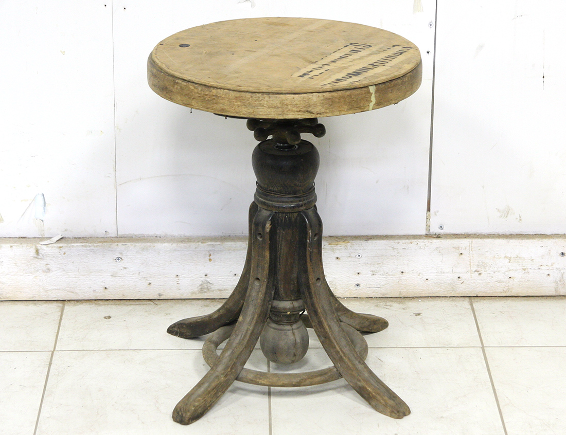 Винтовой табурет Войцеховъ