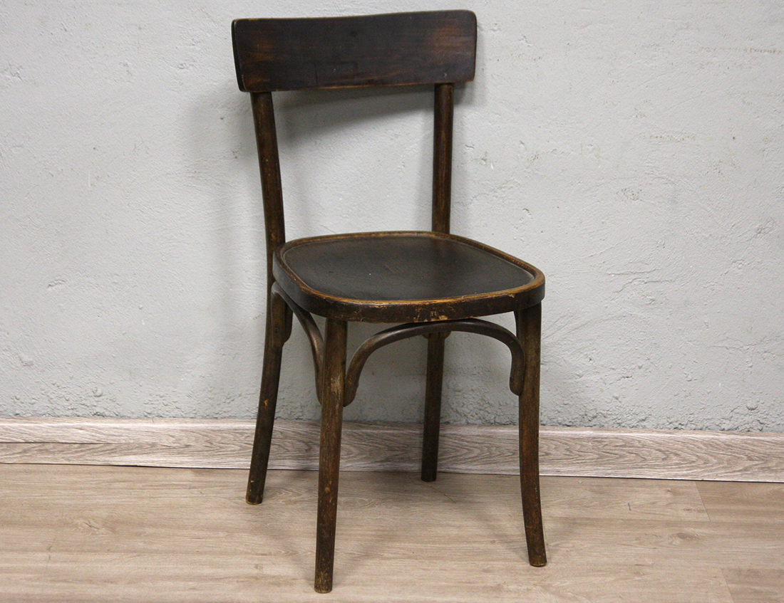 Старинный стул