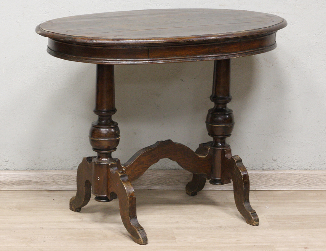 Антикварный гостиный стол