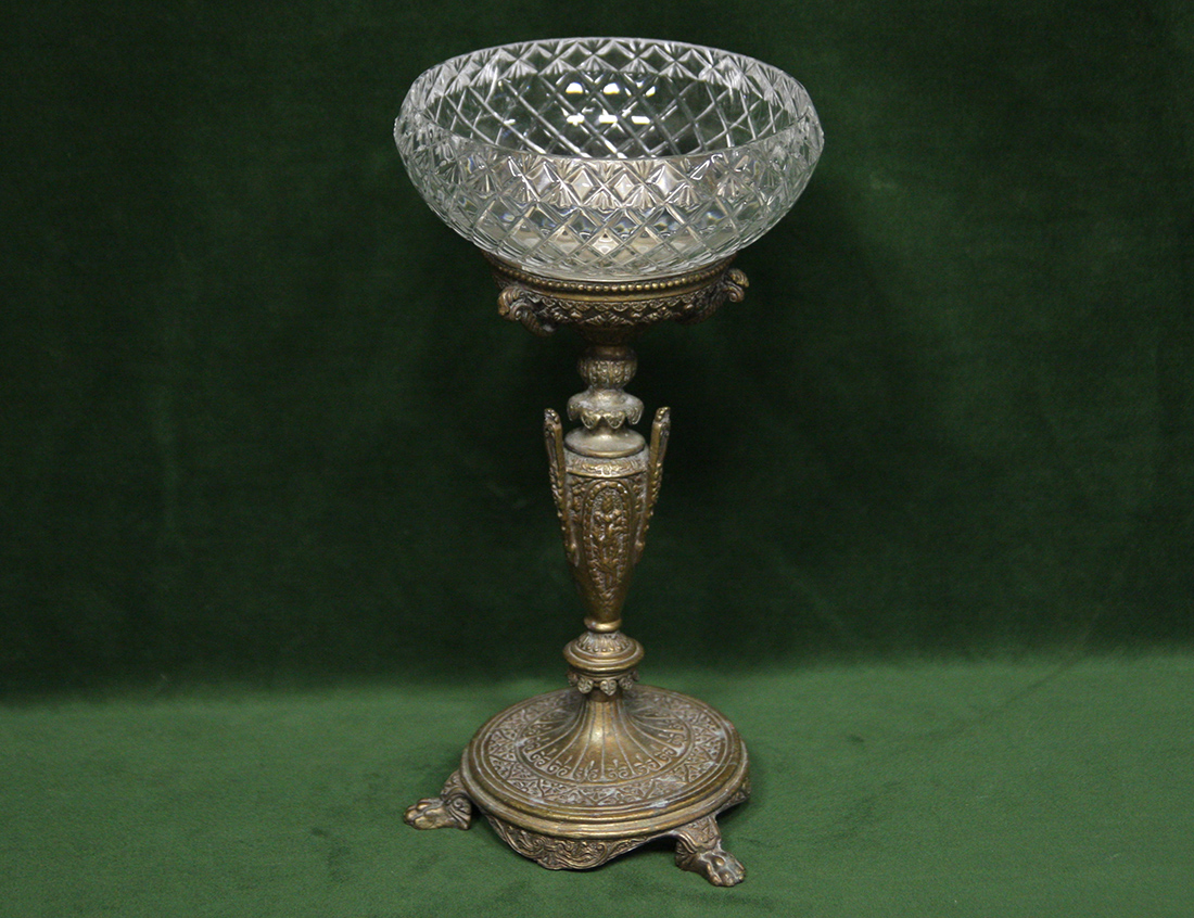 Старинная бронзовая конфетница 