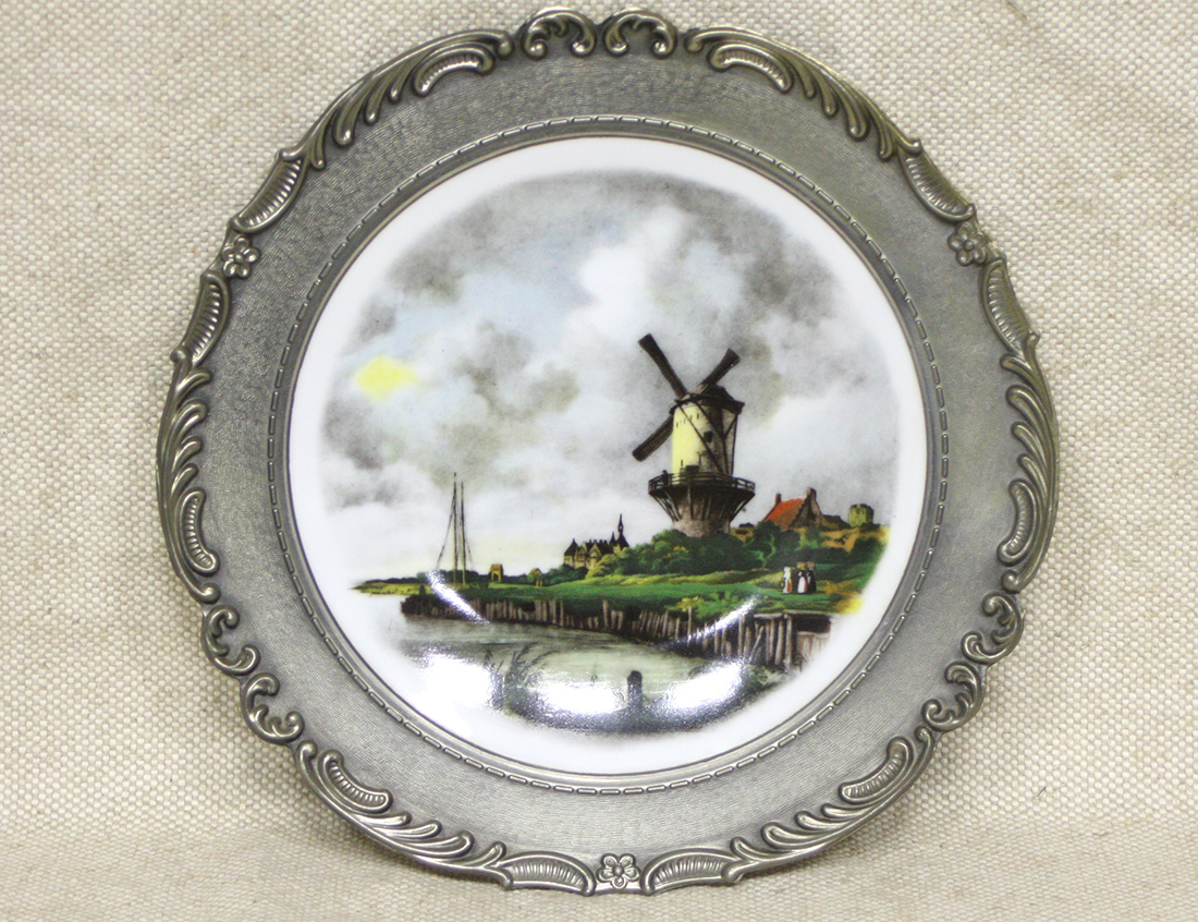 Декоративная тарелка Мельница