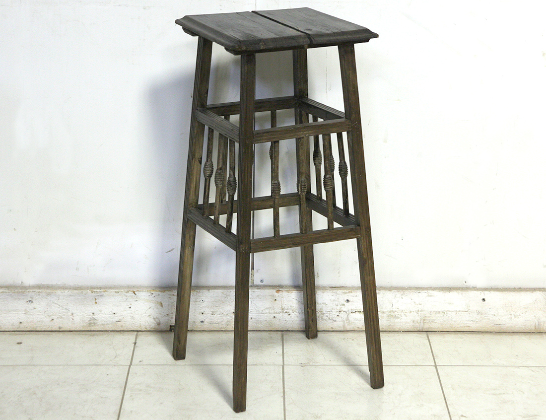 Старинная подставка