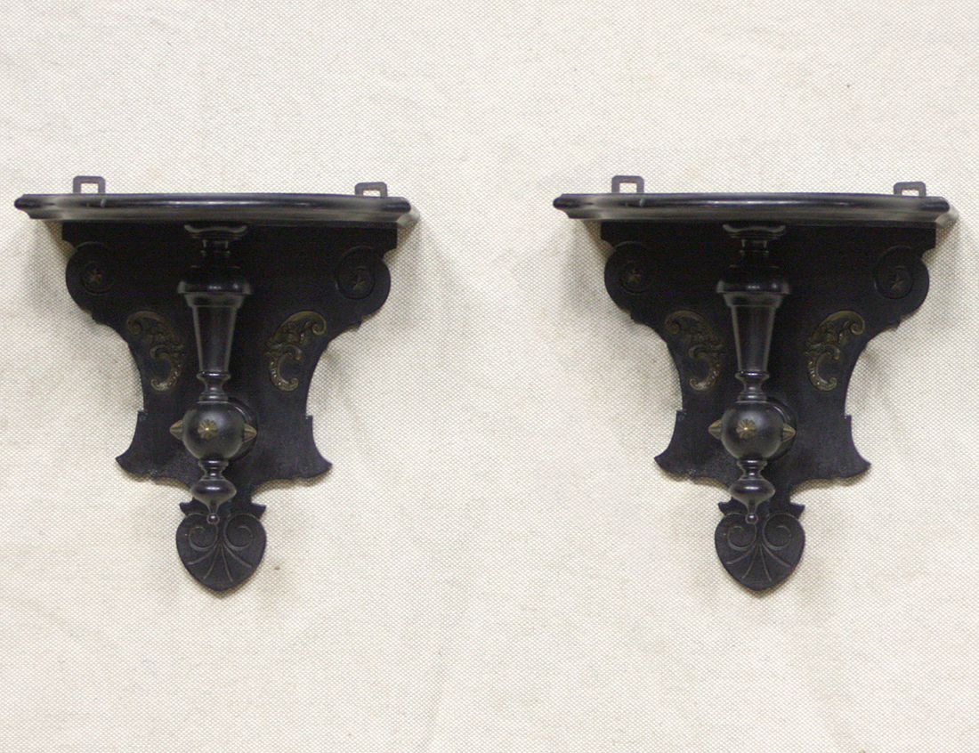 Пара старинных полочек 