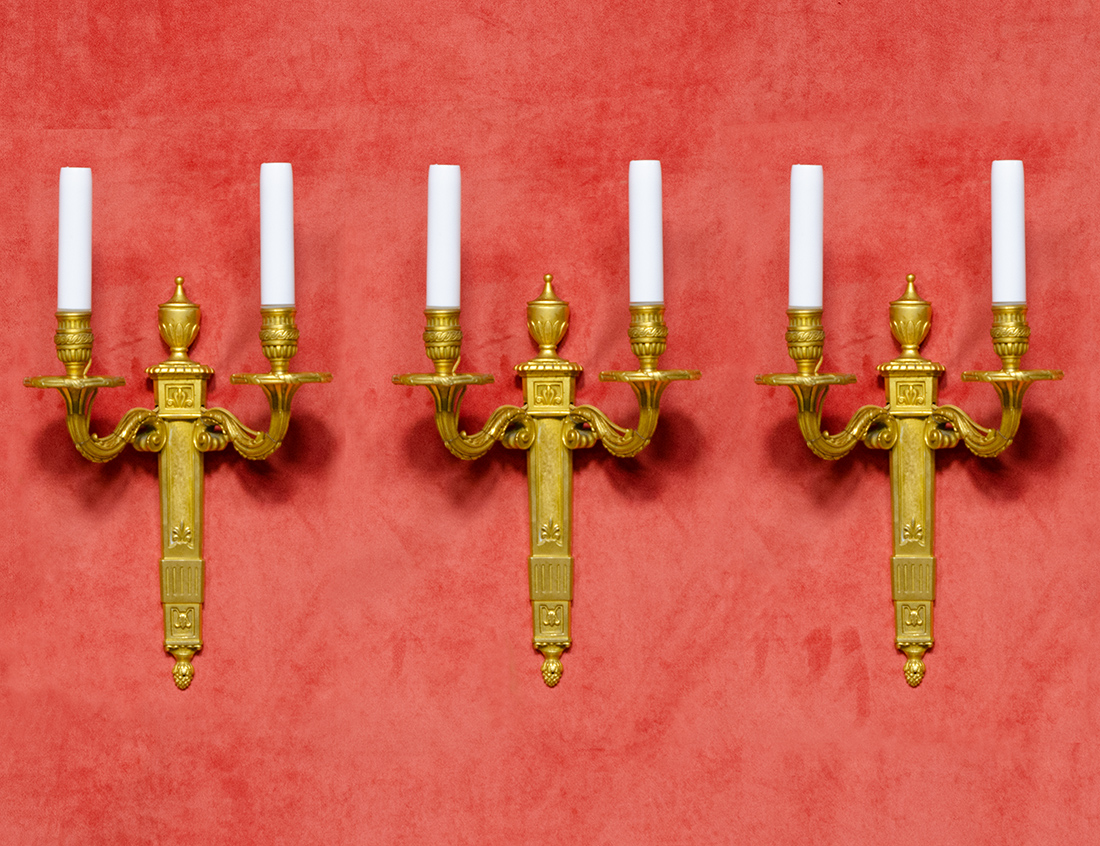 Гарнитур бронзовых бра 