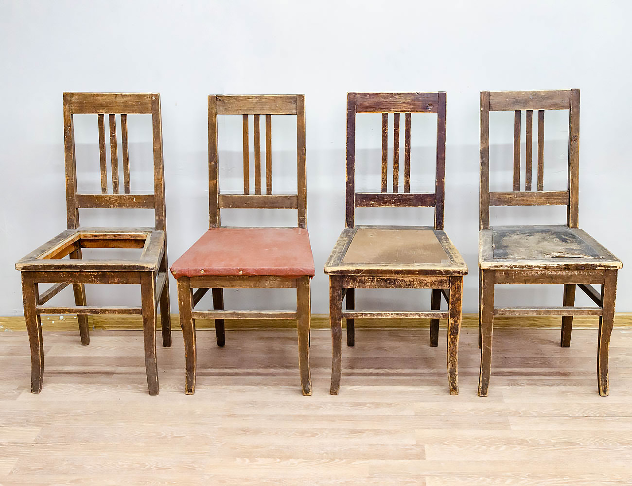Старый стул. Стулья 70-х годов. Антикварные стулья. Виды стульев.