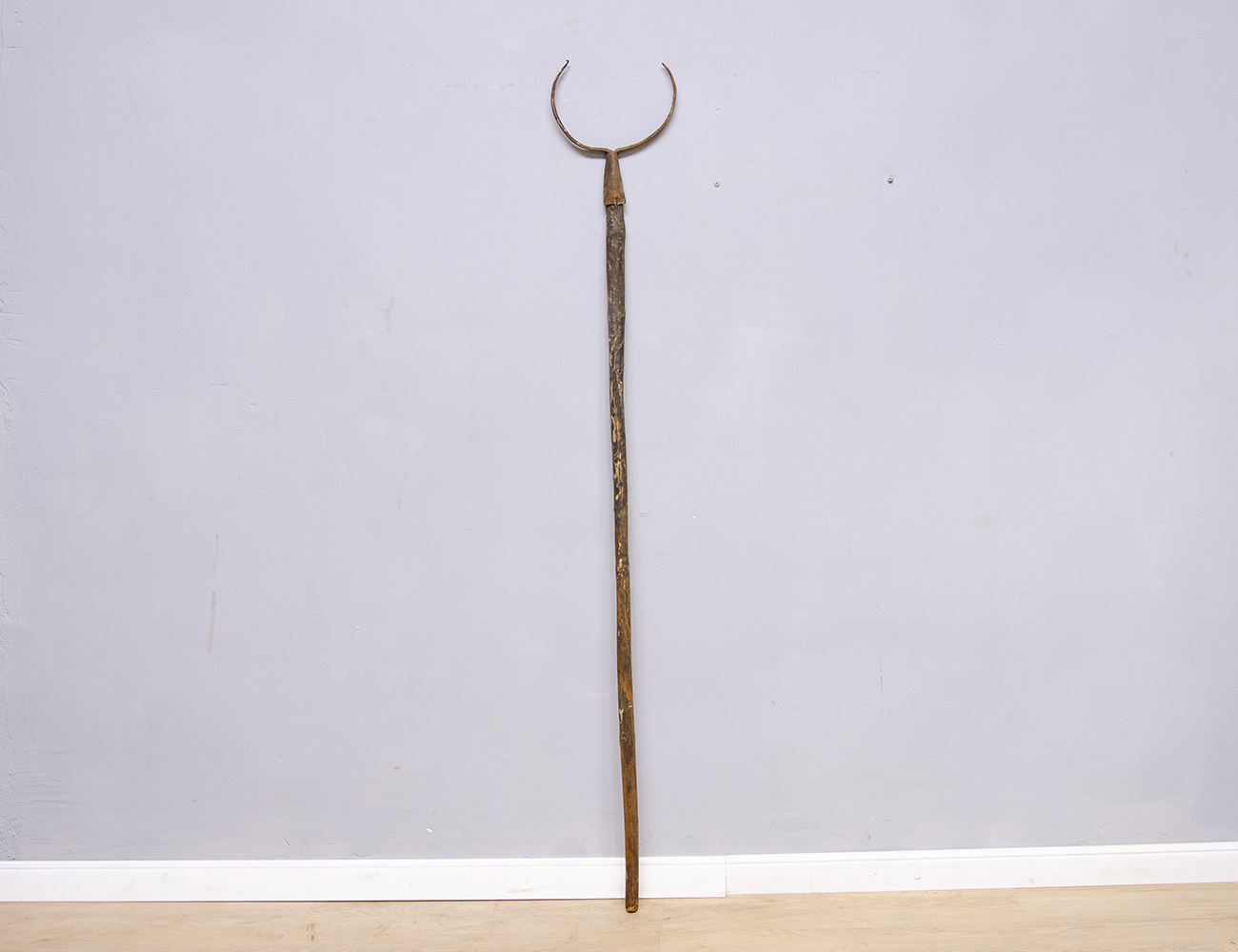 Старинный ухват для горшков