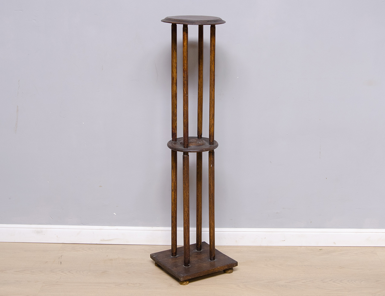 Старинная жардиньерка