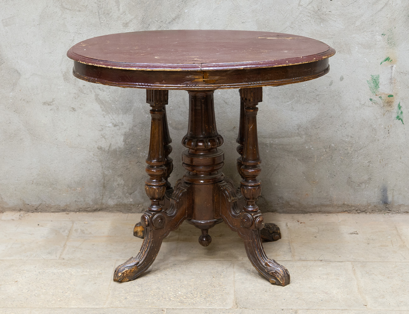 Старинный гостиный стол 19 века