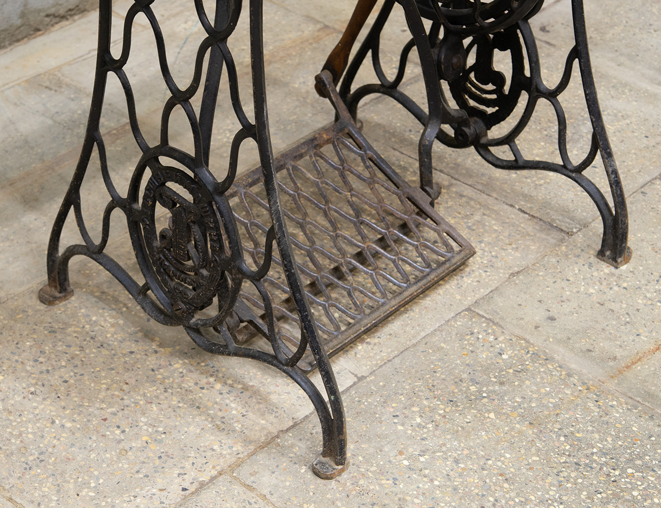 Чугунная станина ПГМЗ