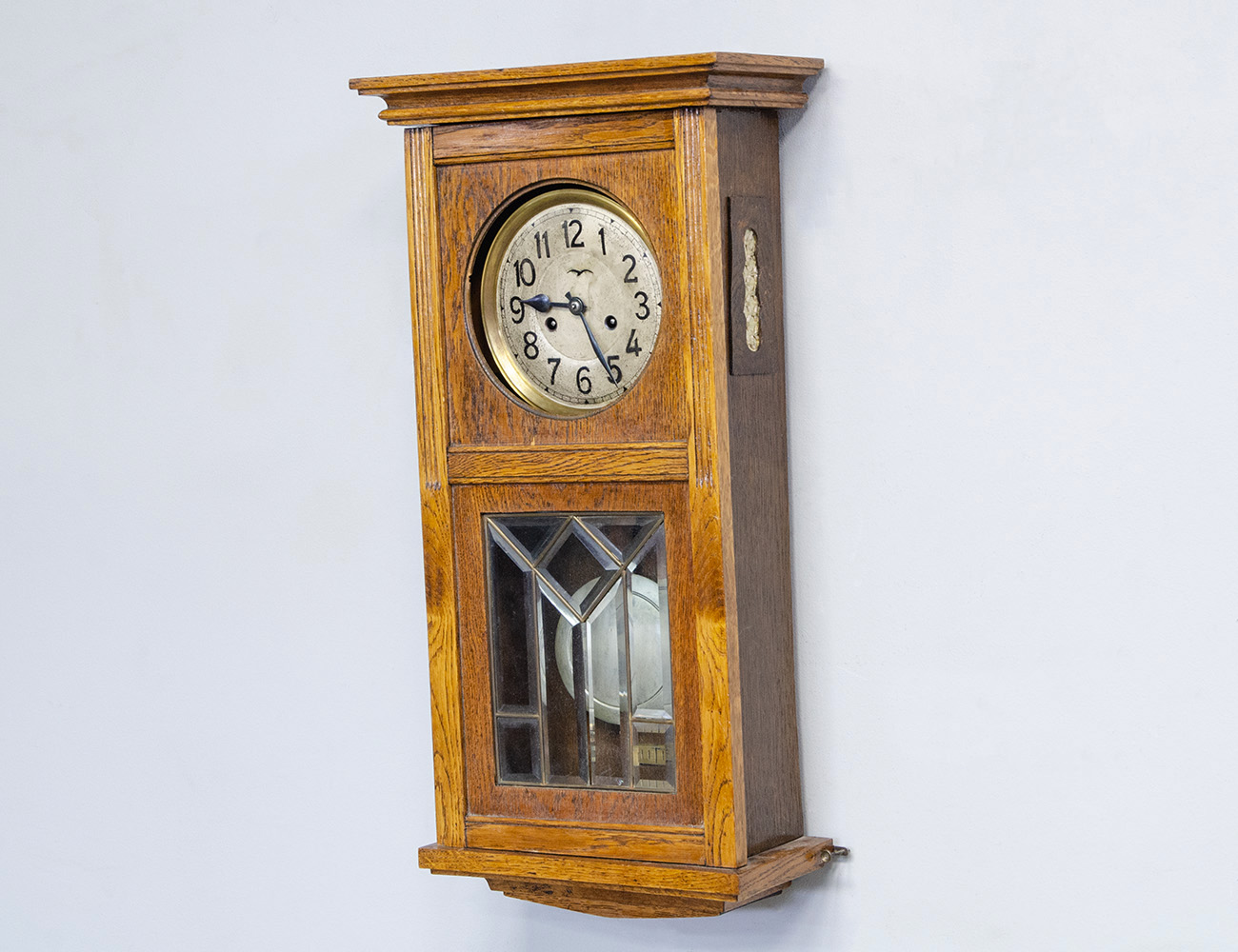 Антикварные настенные часы