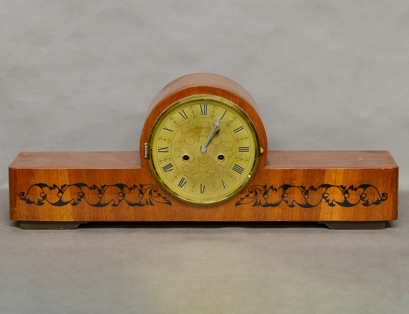 Каминные часы Янтарь