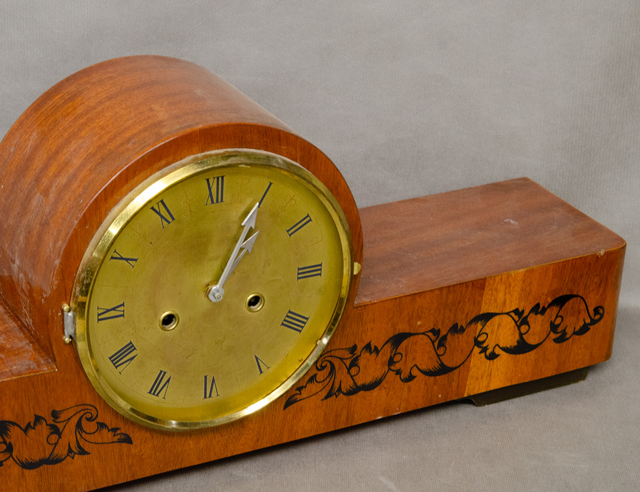 Каминные часы Янтарь