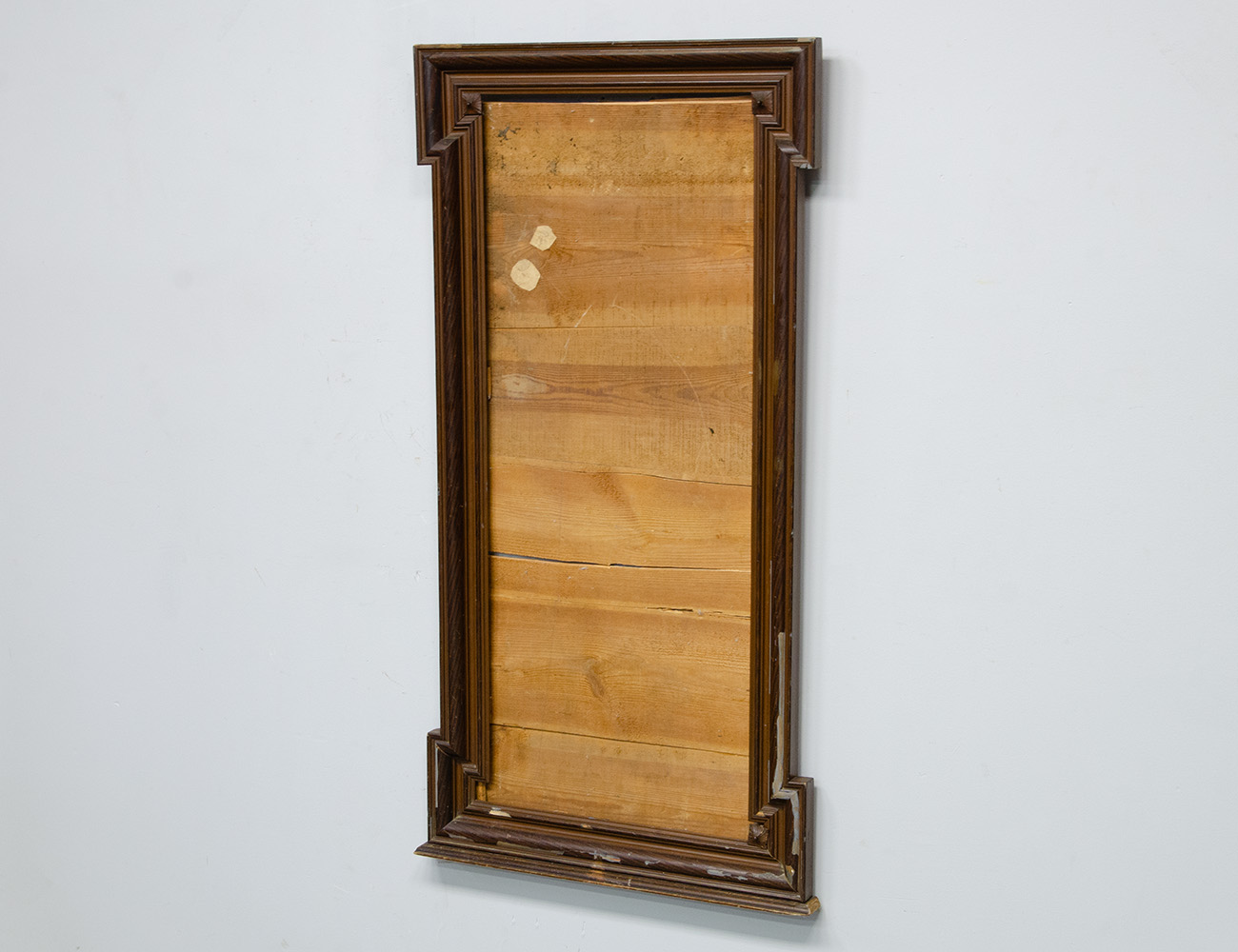 Антикварное настенное зеркало