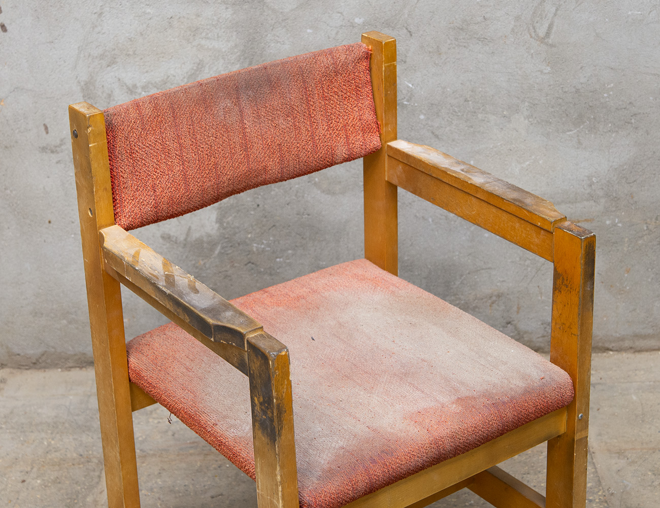 Винтажное детское кресло