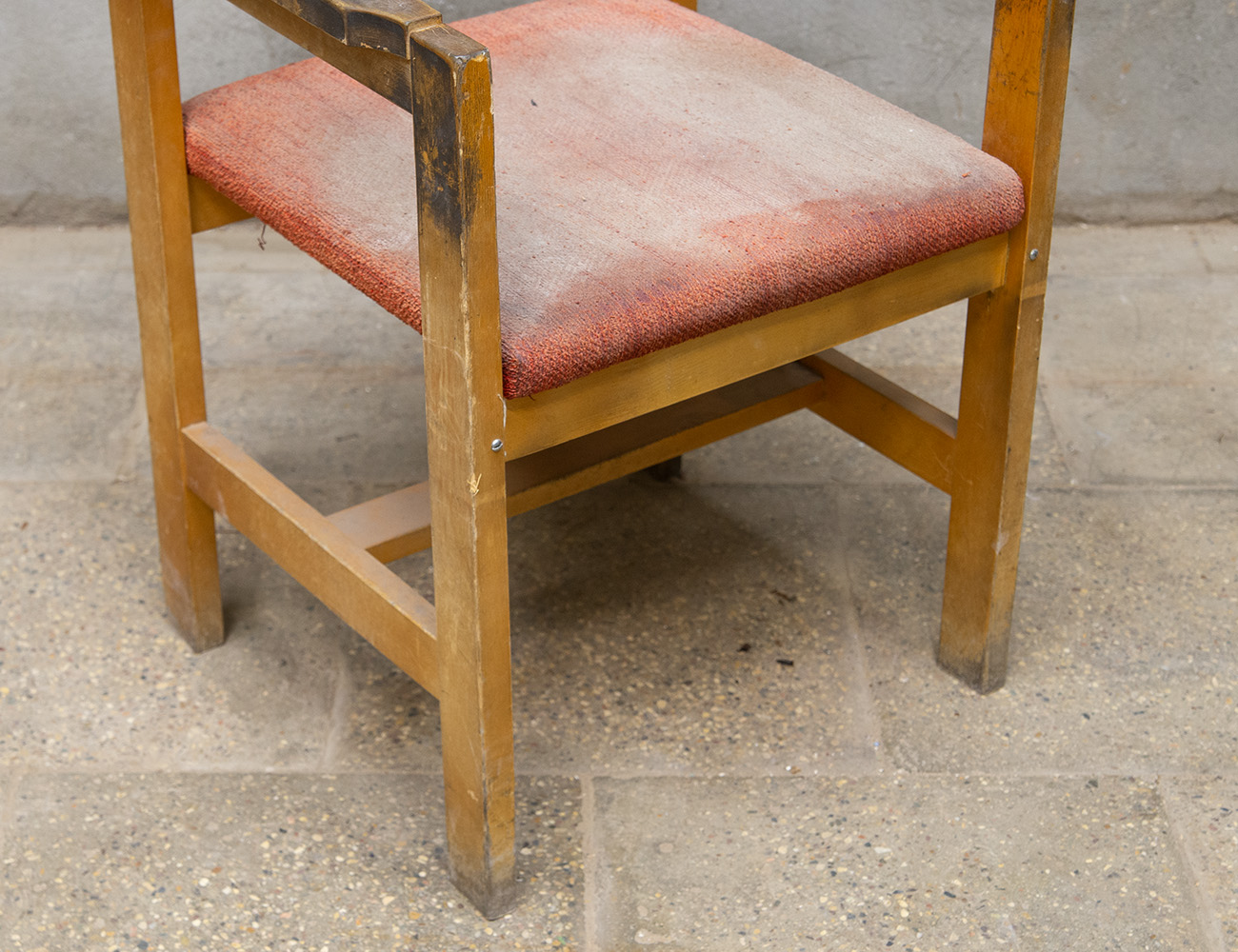 Винтажное детское кресло