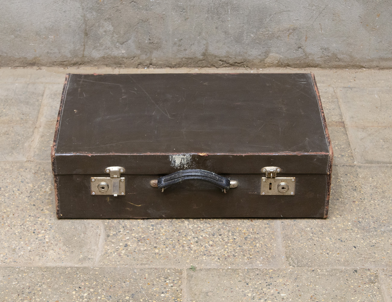 Старинный чемодан
