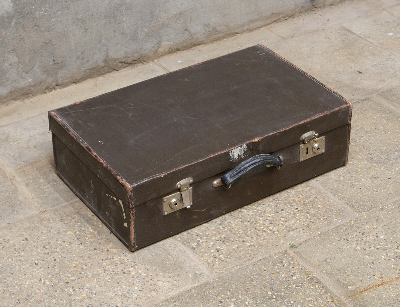 Старинный чемодан