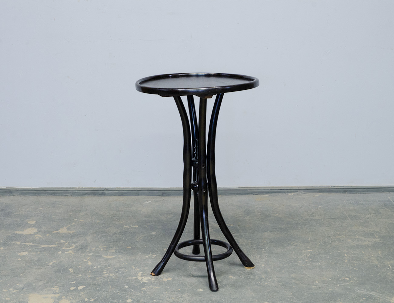 Подносный стол №6 Братьев Тонет