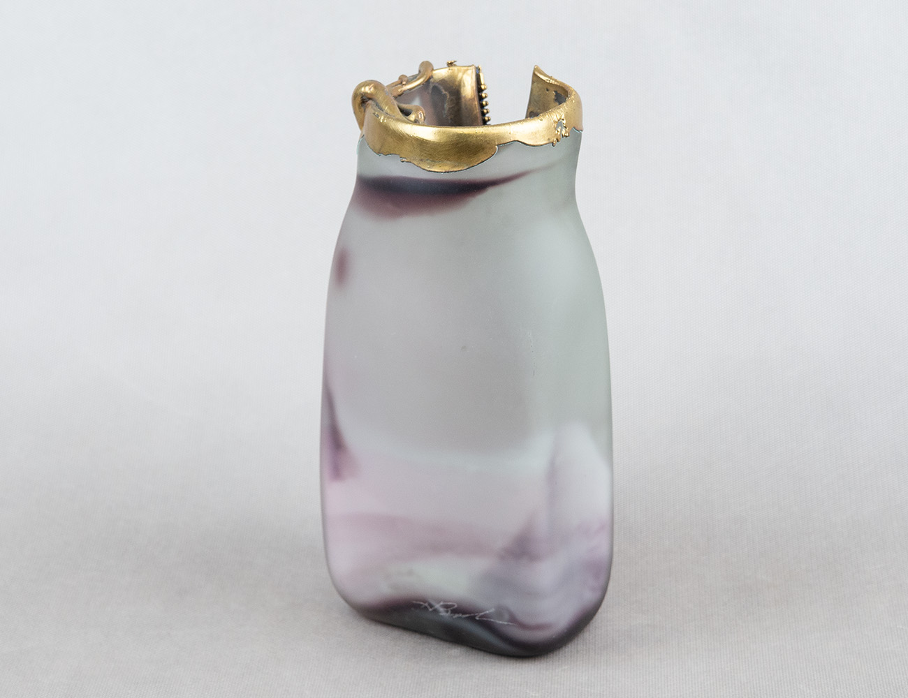 Старинная декоративная ваза