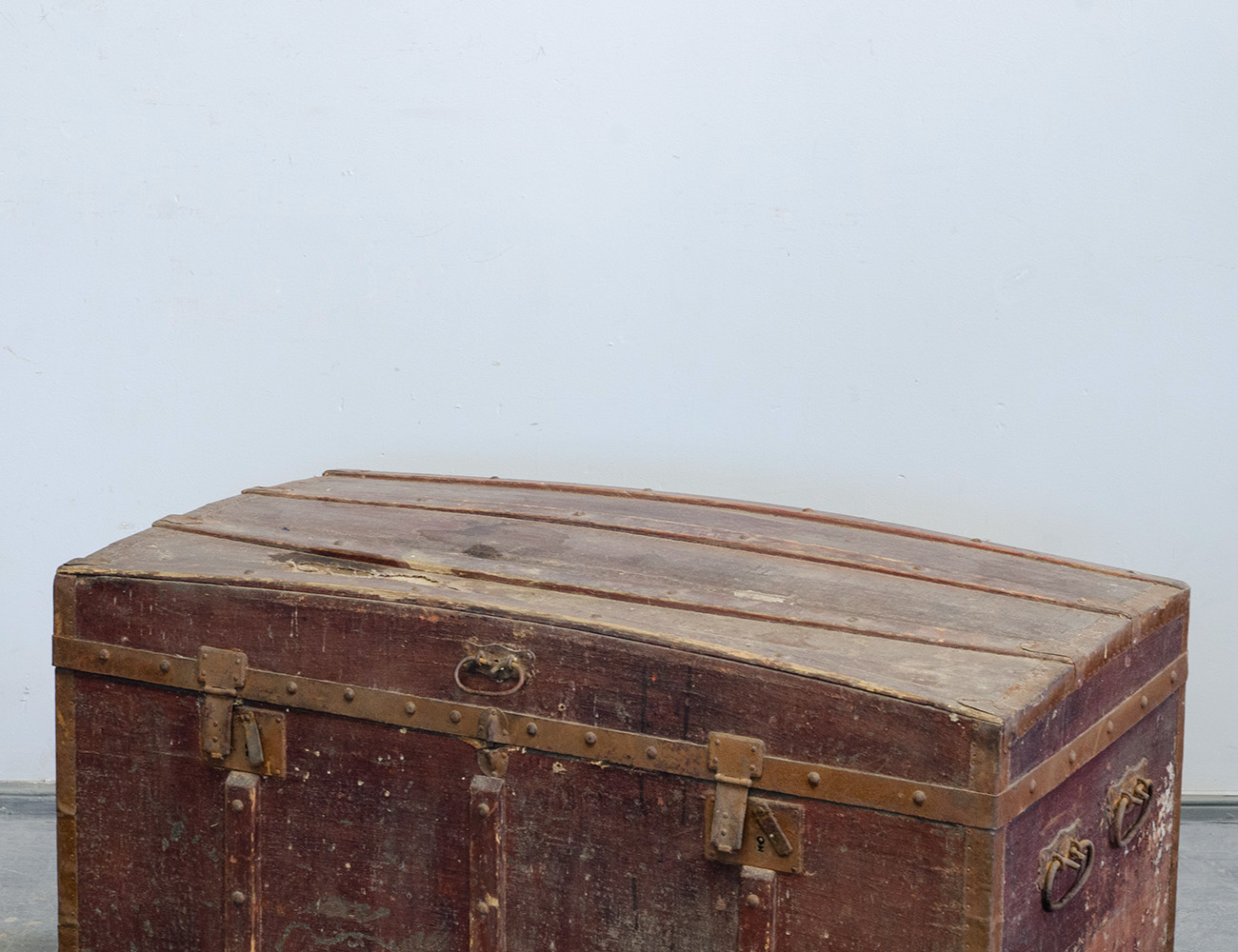 Старинный дорожный кофр