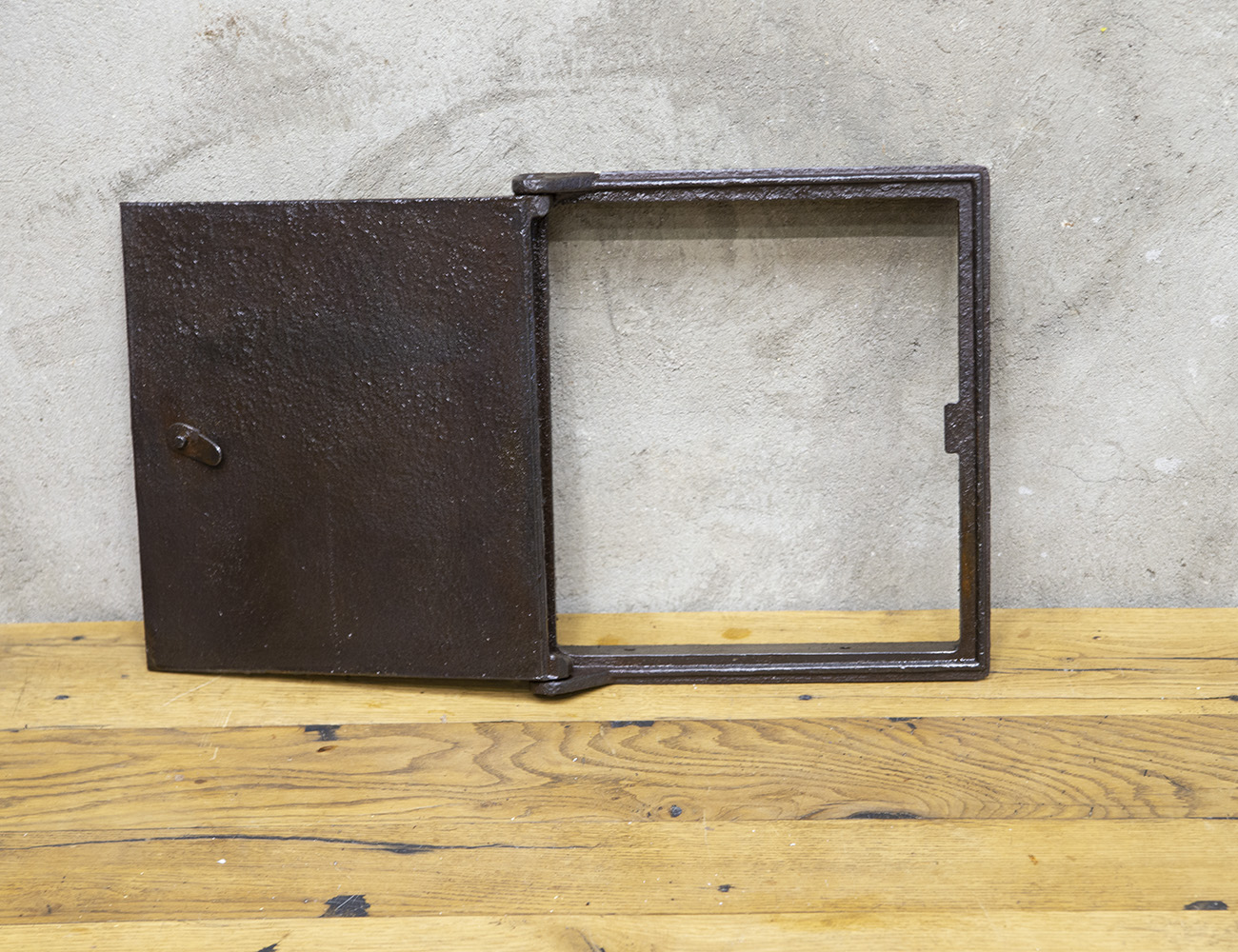 Старинная печная дверка