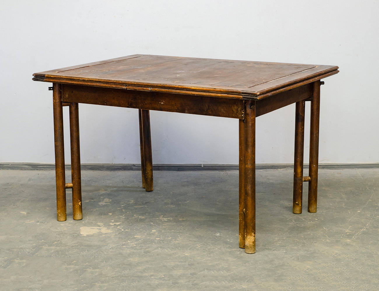 Старинный финский обеденный стол