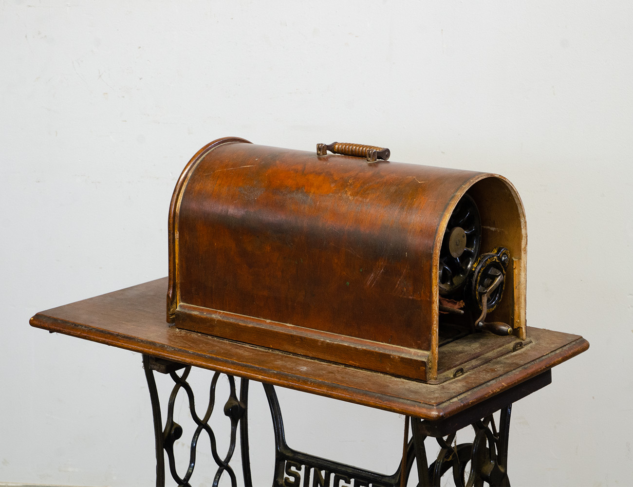 Чугунная станина Singer