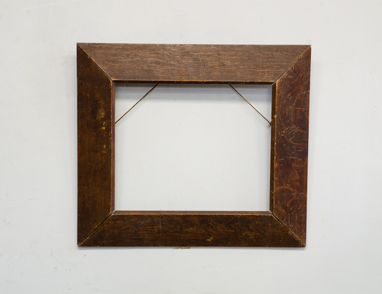 Старинная дубовая рамка