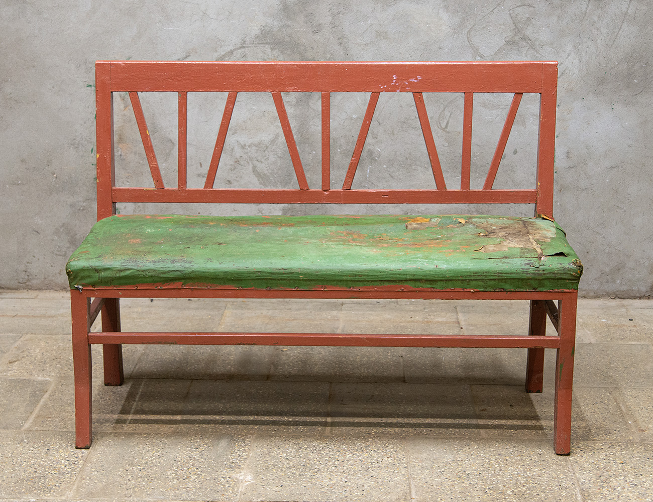 Старинная деревенская скамья