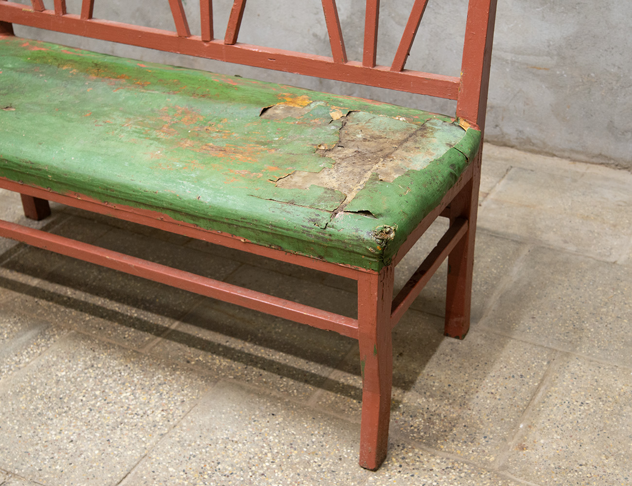 Старинная деревенская скамья