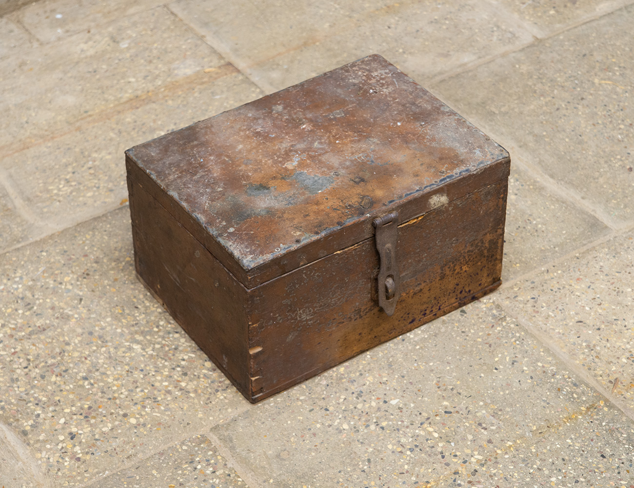 Старинный ларь