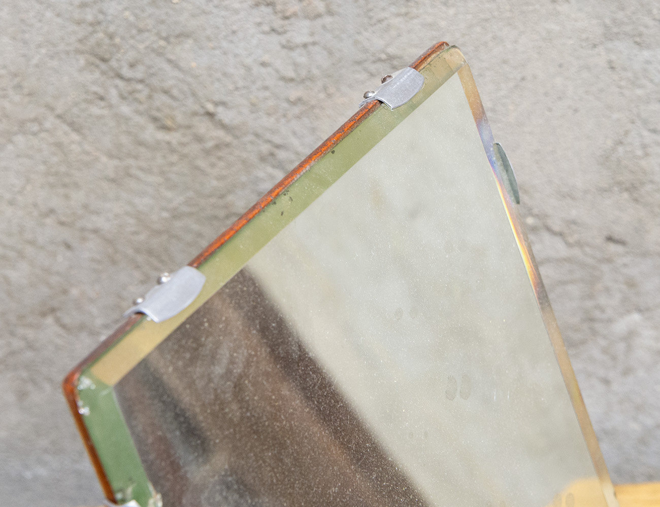 Старинное настольное зеркало с фацетом