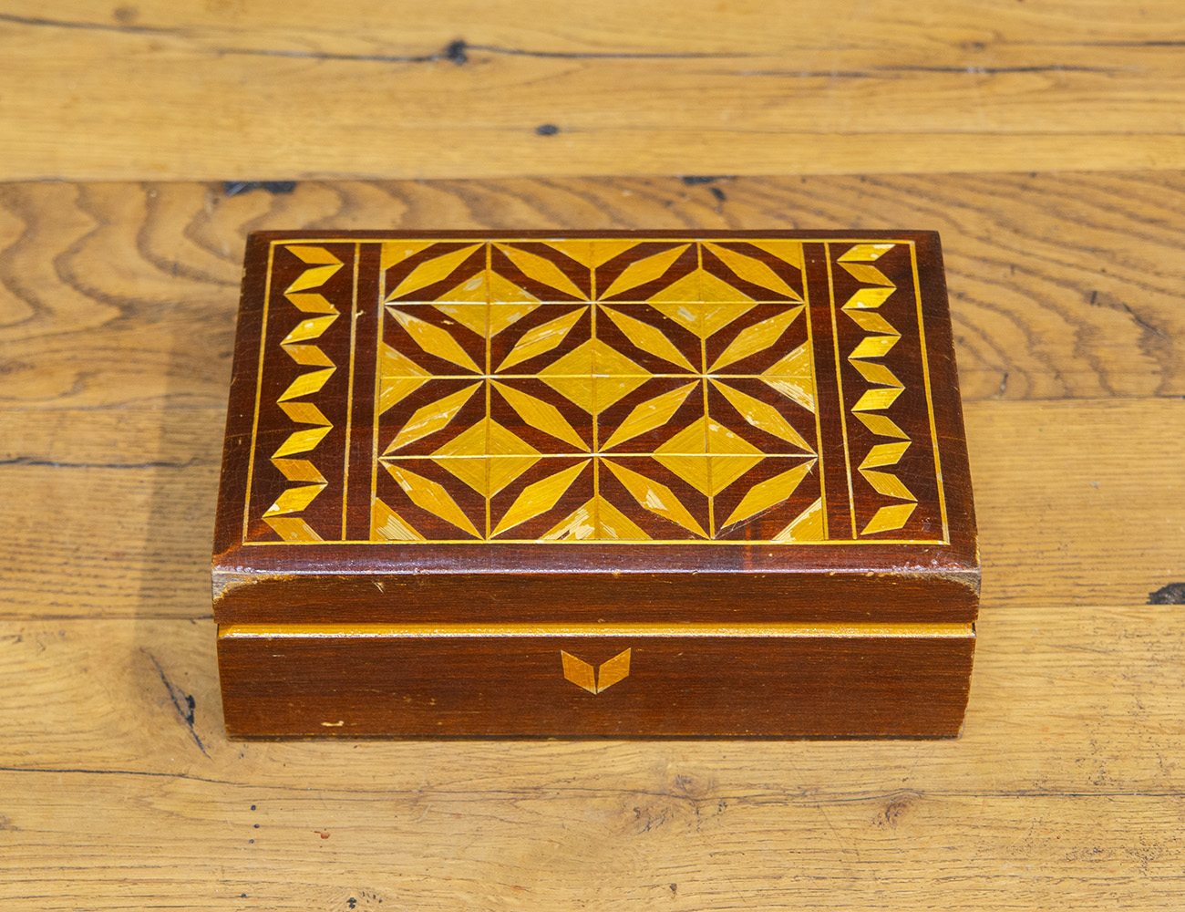 Винтажная шкатулка