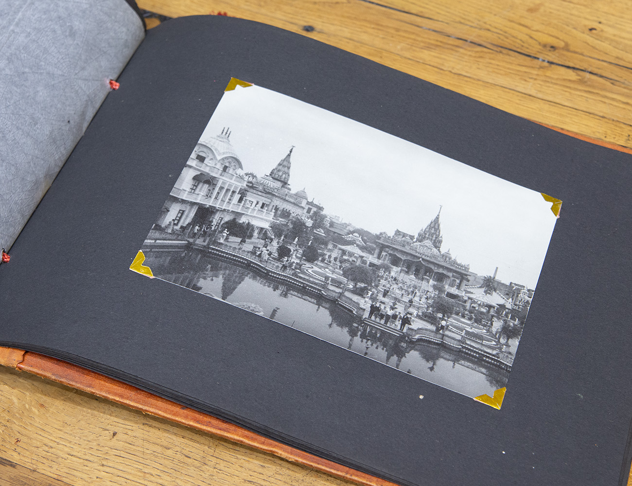 Винтажный индийский фотоальбом