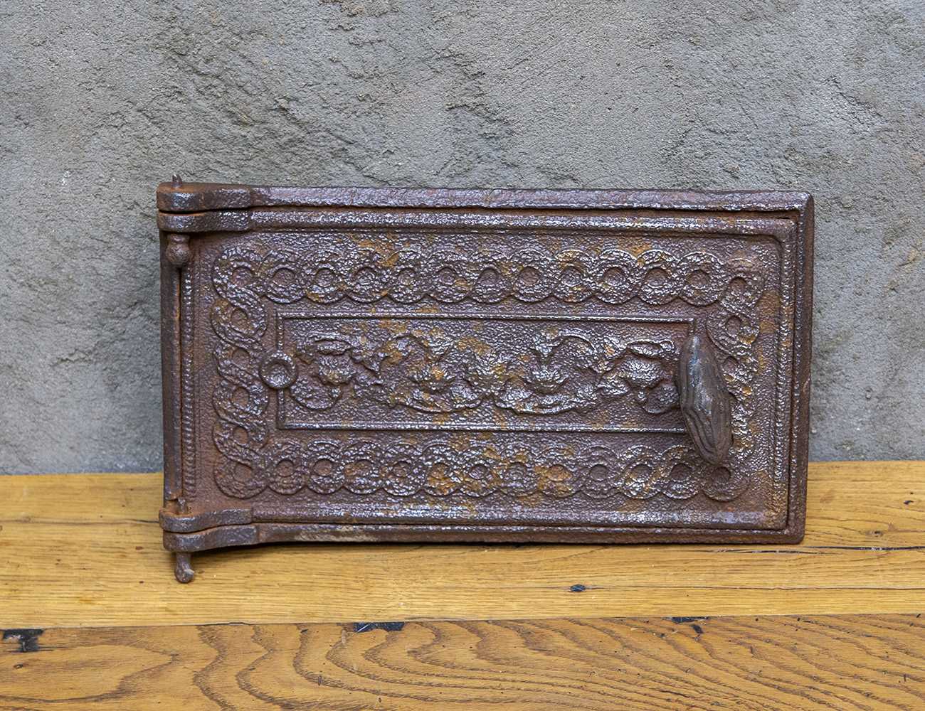 Старинная печная дверка